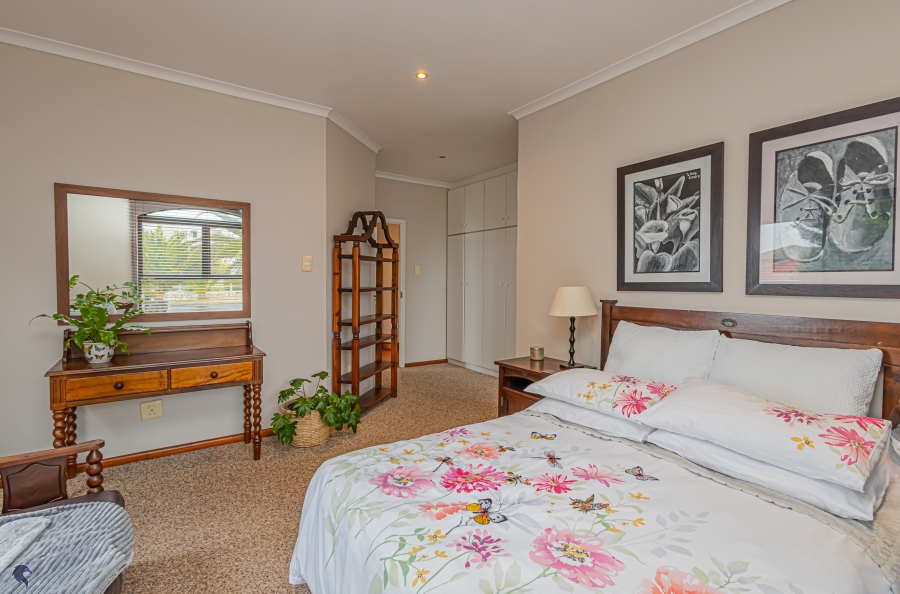 4 Bedroom Property for Sale in Myburgh Park Western Cape